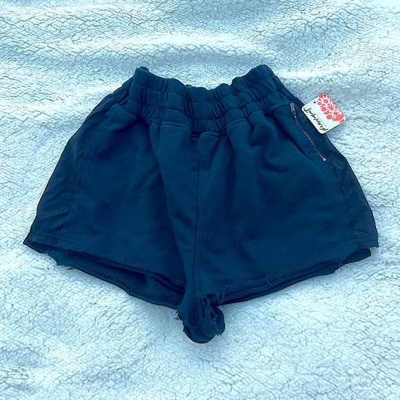 NWT Free People Movement' Half Way There Shorts, S, New Navy - Picture 3 of 8